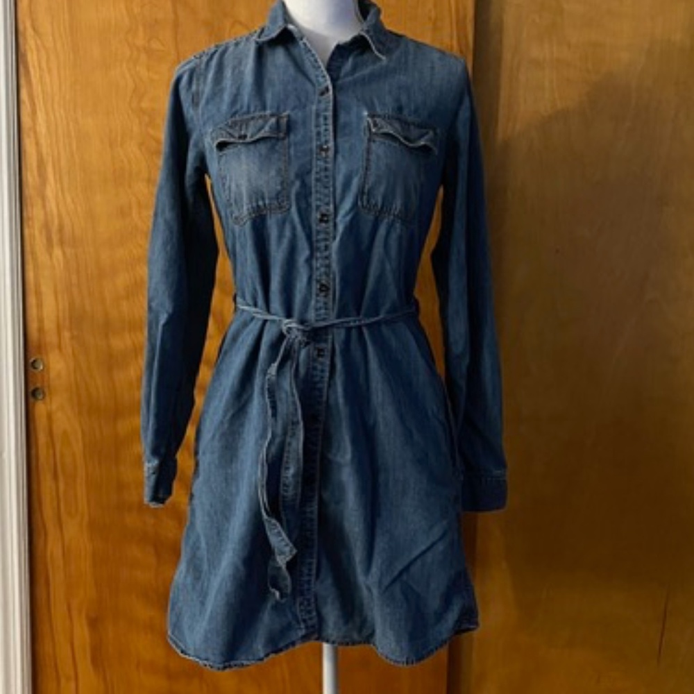 GAP 1969 Size Medium Denim Belted Shirt Dress